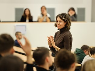 2025-12-03 19-12-32.jpeg